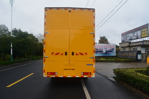 东风天龙前四后八应急电源车