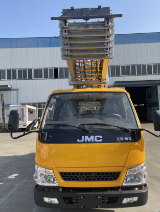 江铃顺达排半32米云梯车